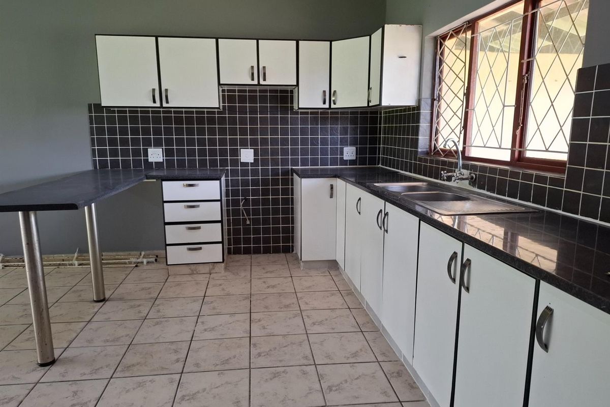 Shared property To Rent in Port Edward, KwaZulu Natal - Photo 5