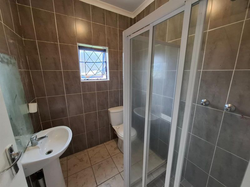 Shared property To Rent in Port Edward, KwaZulu Natal - Photo 10