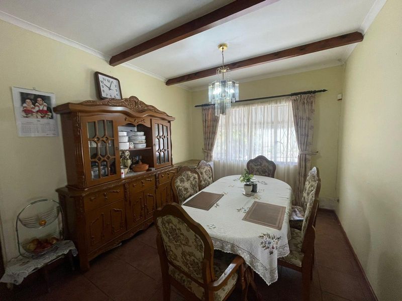 Well-Kept 3 Bedroom Family Home with Two Income-Generating Flats In Cambridge - Photo 8