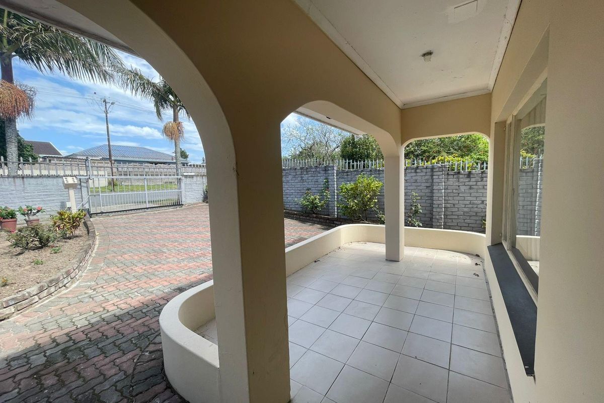 Well-Kept 3 Bedroom Family Home with Two Income-Generating Flats In Cambridge - Photo 3