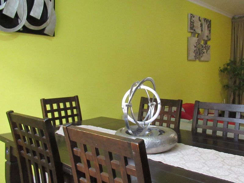 For Sale Spacious 152m2 Sectional Title | 3 Bed, 3 Bath | Double Garage - Photo 7