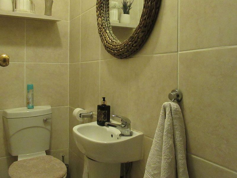 For Sale Spacious 152m2 Sectional Title | 3 Bed, 3 Bath | Double Garage - Photo 10