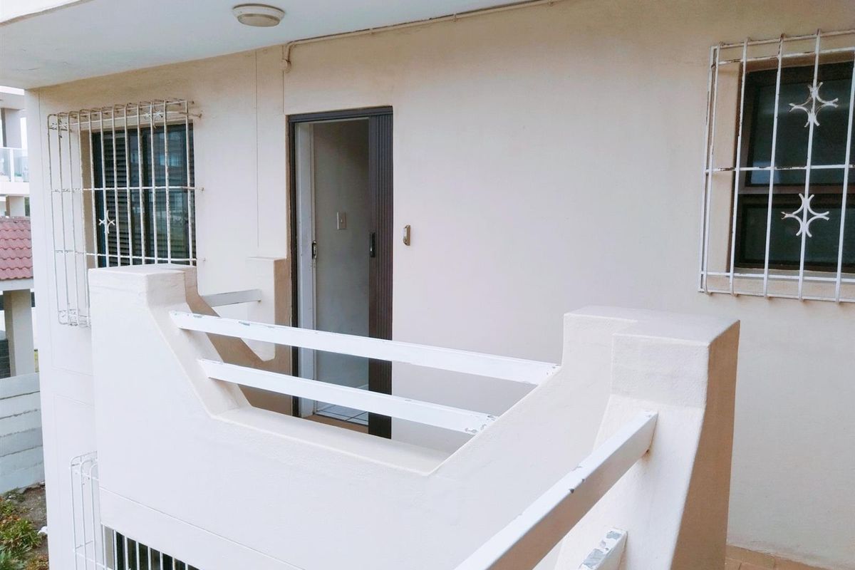 Penthouse with perfect location - Photo 5