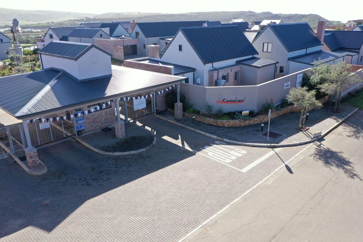 A Vision Already Approved: A Lifestyle and An Architectural Home in Karookraal Estate, Hartenbos - Photo 3