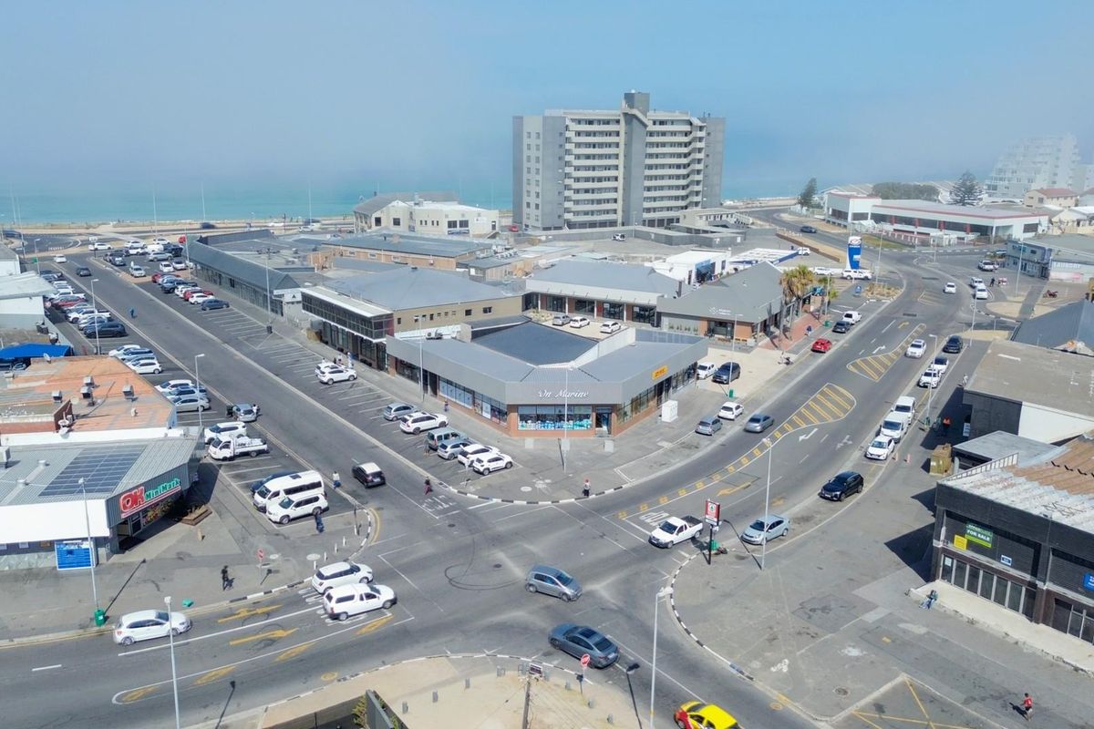 Prime Beachfront-Node Commercial Investment in Bloubergstrand - Photo 2