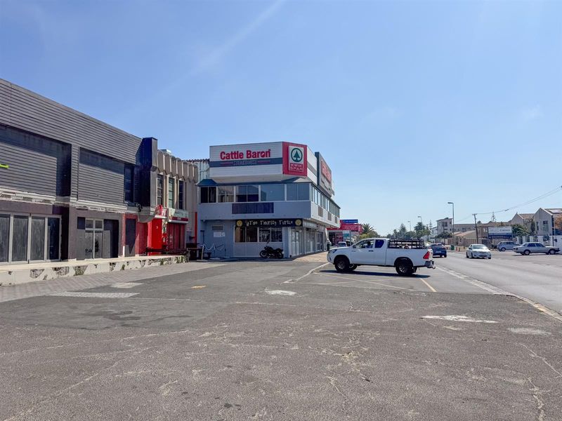 Prime Beachfront-Node Commercial Investment in Bloubergstrand - Photo 9