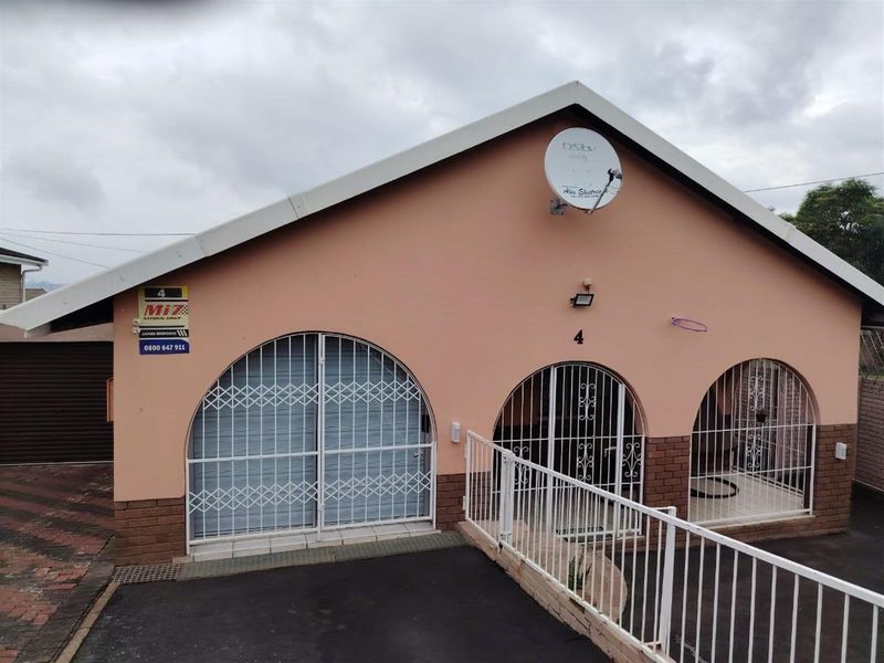 Stunning, Solidly Built Family Home in Dunveria, Pietermaritzburg, KwaZulu-Natal - Photo 4