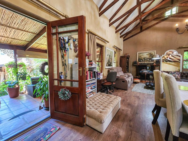 UNIQUE GREEN PASTURES HOME - Photo 6