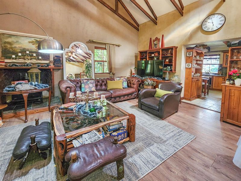 UNIQUE GREEN PASTURES HOME - Photo 8