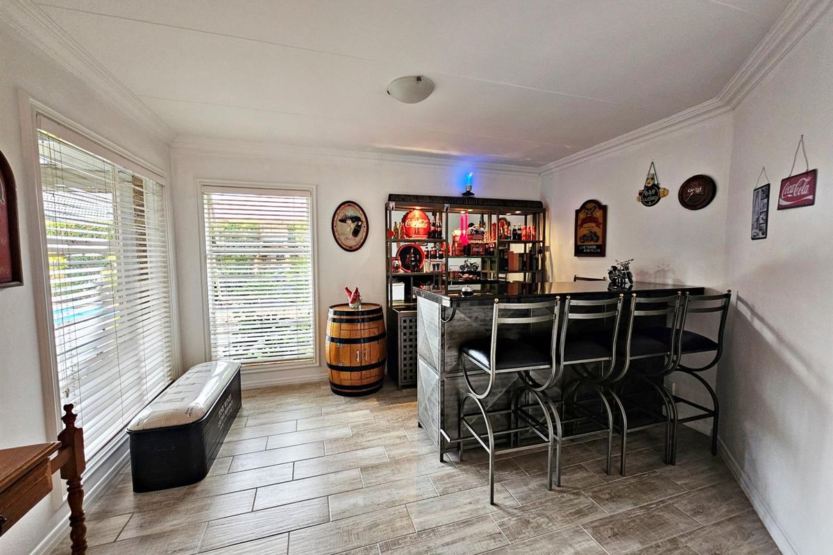 Immaculate Full Title Townhouse in a well situated and popular complex. Extra low levies!! - Photo 2