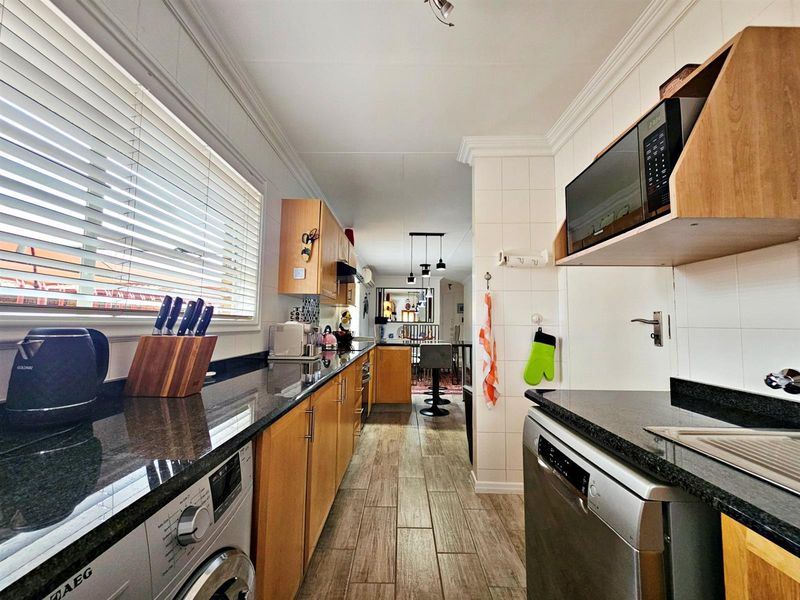 Immaculate Full Title Townhouse in a well situated and popular complex. Extra low levies!! - Photo 4