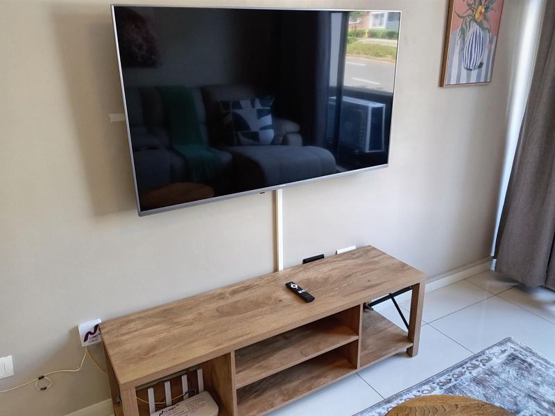 Stunning fully furnished apartment to rent with cleaning services fortnightly included in rental. - Photo 3