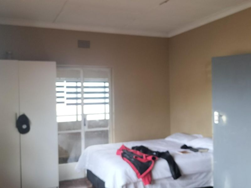 Spacious family home with workshop in sought after neighbourhood - Photo 10