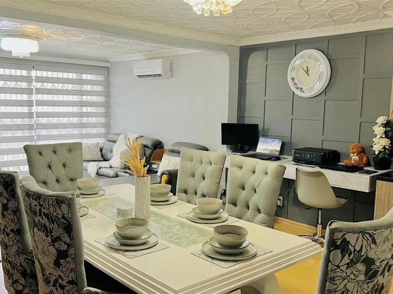 Immaculate Extended 3 Bedroom Duplex for Rent in Sunford - Photo 4