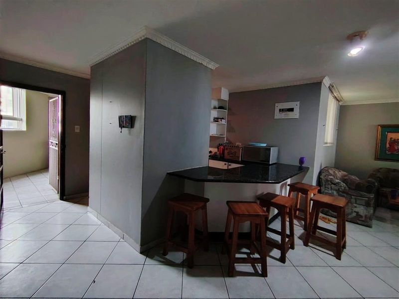 Make it your own BARGAIN BUY - Photo 7