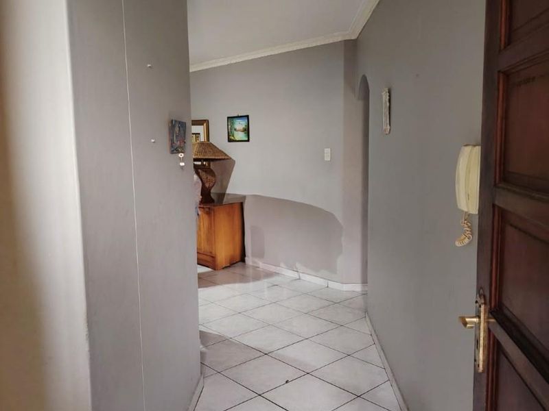 Make it your own BARGAIN BUY - Photo 4