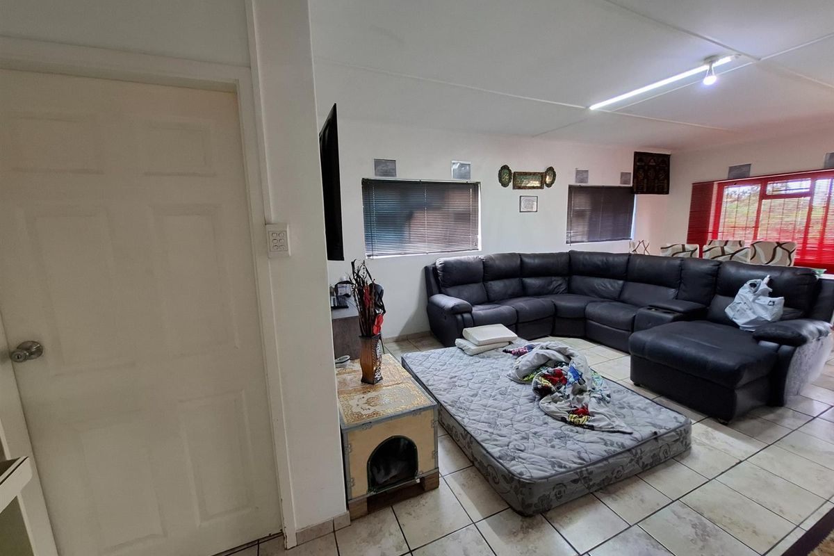 House For Sale in Marburg, Port Shepstone, KwaZulu Natal - Photo 3