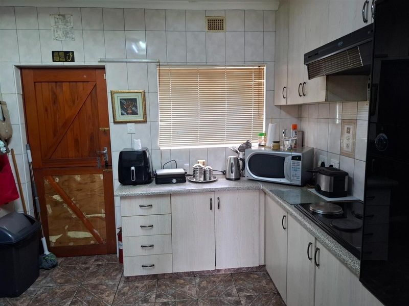 2 Houses on one land For Sale in Marburg, Port Shepstone, KwaZulu Natal - Photo 7