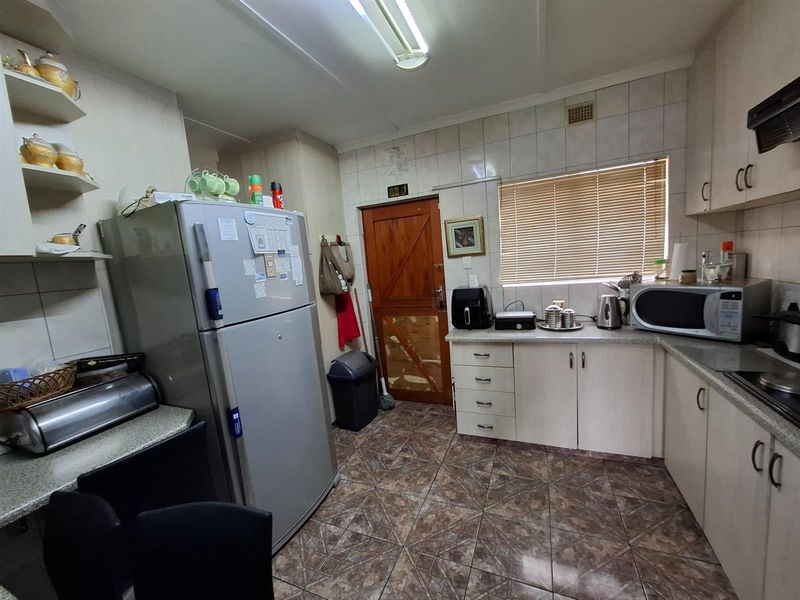 2 Houses on one land For Sale in Marburg, Port Shepstone, KwaZulu Natal - Photo 5