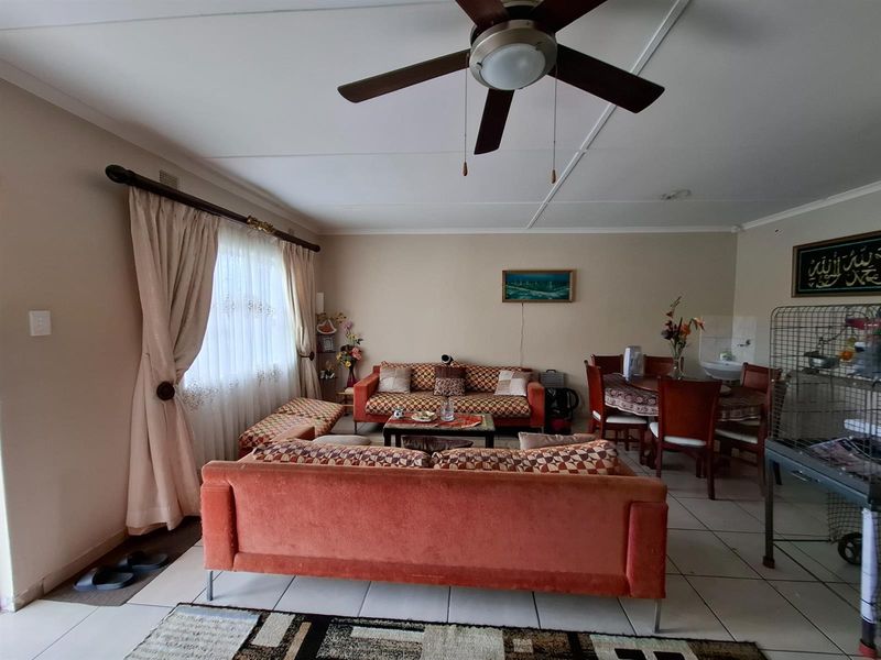 2 Houses on one land For Sale in Marburg, Port Shepstone, KwaZulu Natal - Photo 3