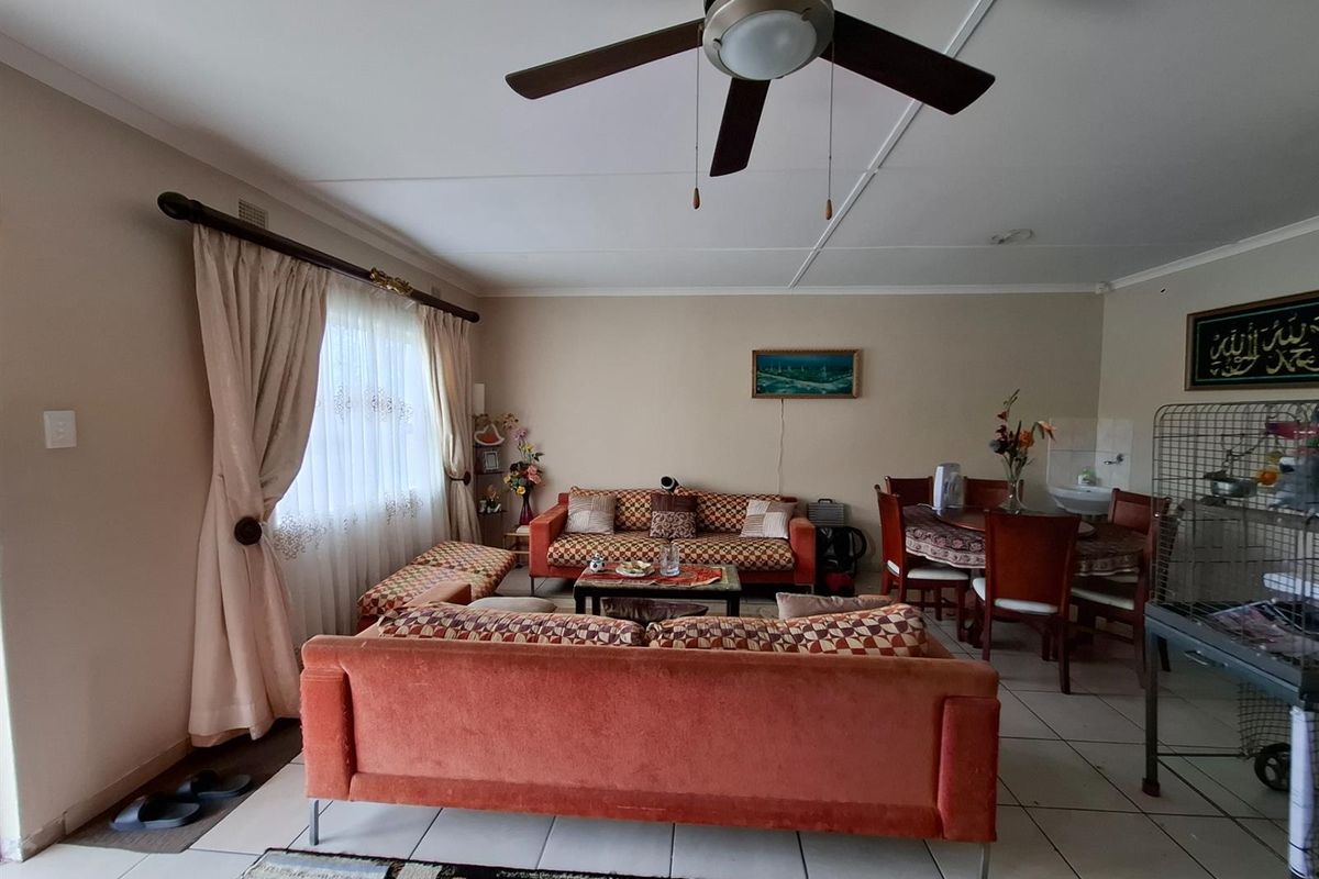 2 Houses on one land For Sale in Marburg, Port Shepstone, KwaZulu Natal - Photo 3