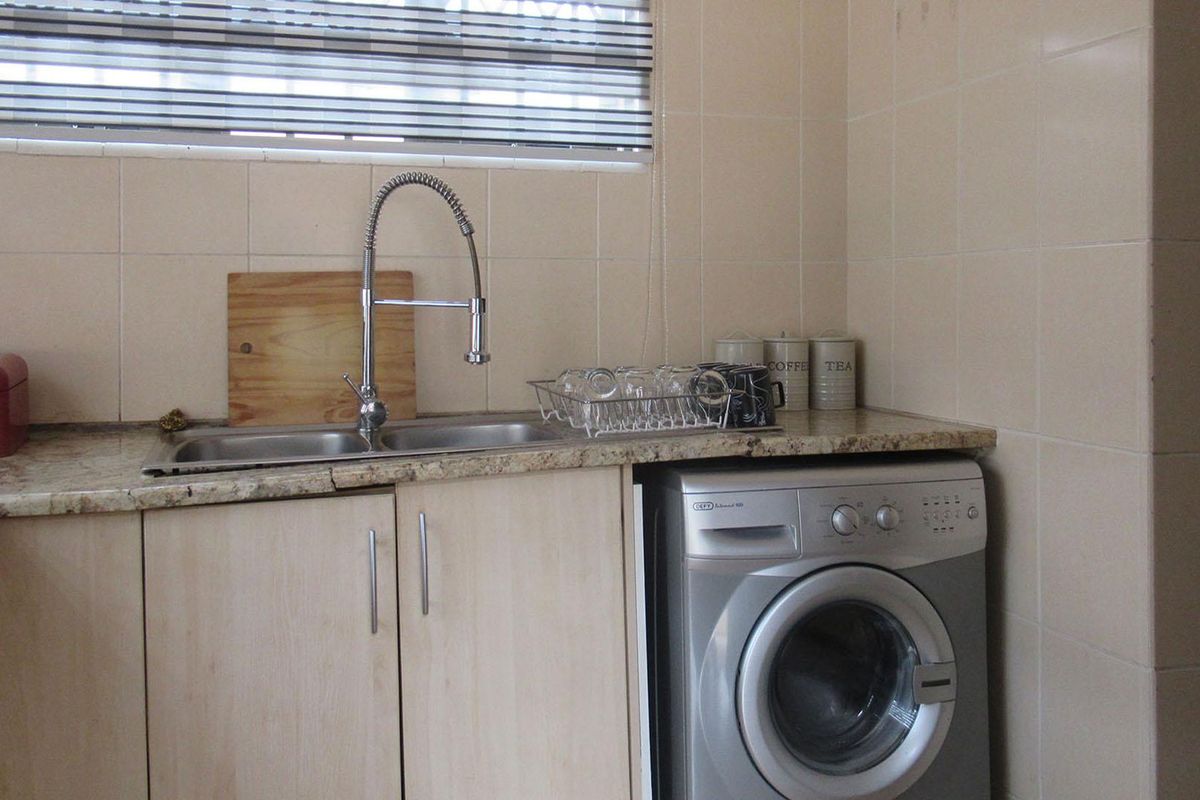 House For Sale in Florida Roodepoort - Photo 4