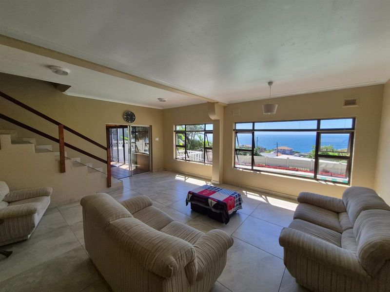 Location and Space all in one Home For Sale Maxwell Ave, Bluff, Durban. - Photo 2