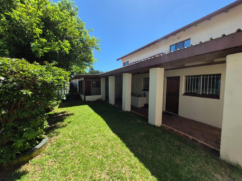Location and Space all in one Home For Sale Maxwell Ave, Bluff, Durban. - Photo 9