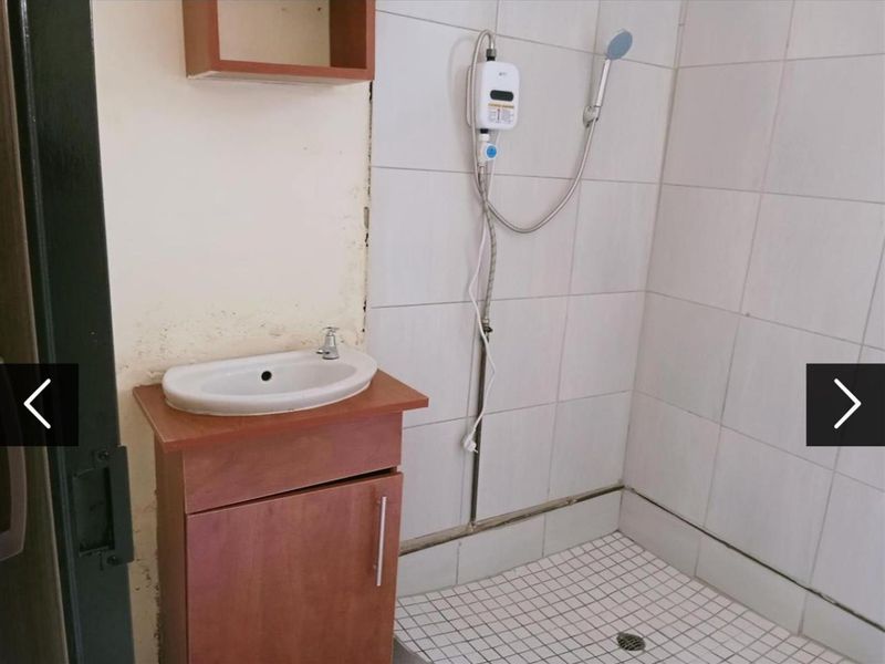 A Bachelor apartment to rent in Polokwane Ext 75, Polokwane - Photo 3