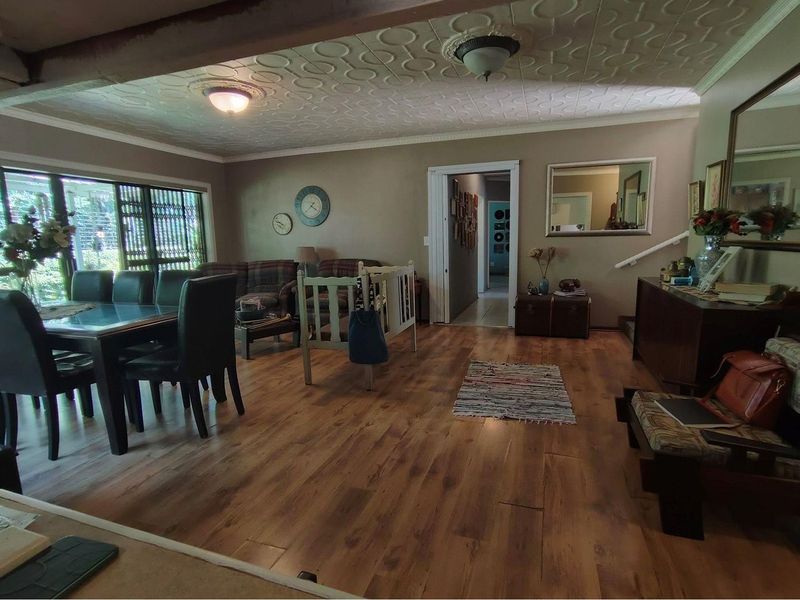 Townhouse For Sale in Ifafi, Hartbeespoort, North West - Photo 4