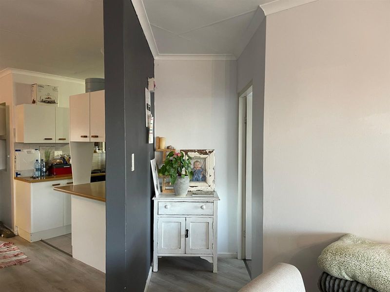 Beautiful spacious house with a view in a cul-de-sac. - Photo 8