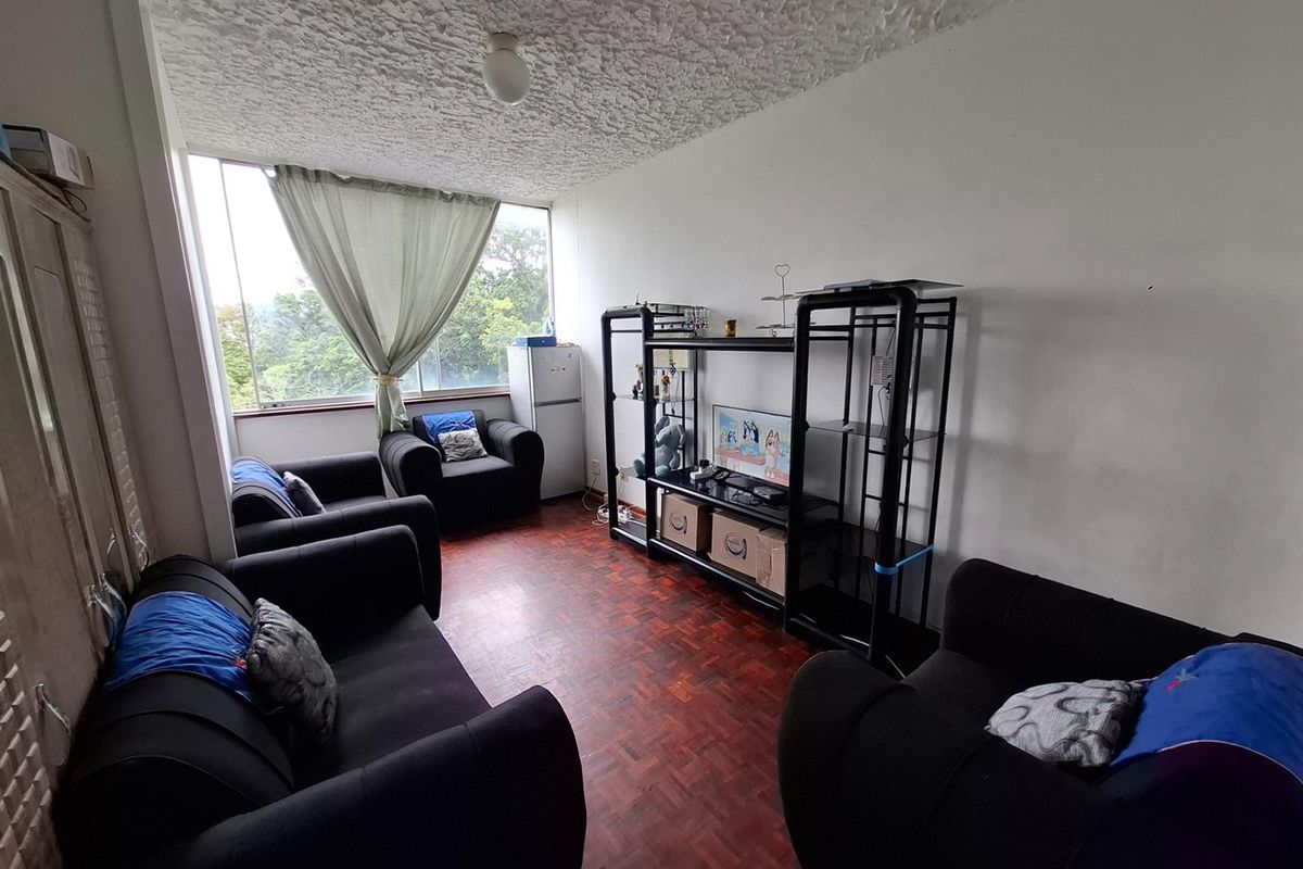 1 Bedroom apartment, central Port Shepstone - Photo 3