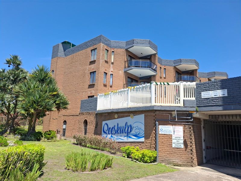 2 Bedroom apartment close to the beach for sale - Photo 1