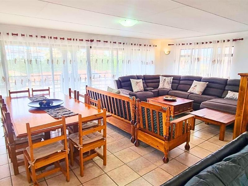 Elevated Coastal Living in Seemeeu Park, Mossel Bay - Photo 5