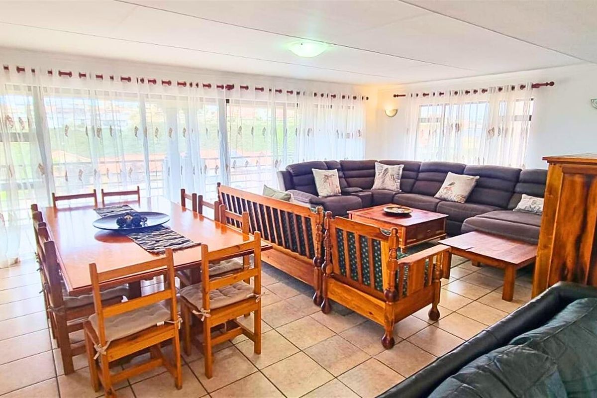 Elevated Coastal Living in Seemeeu Park, Mossel Bay - Photo 5