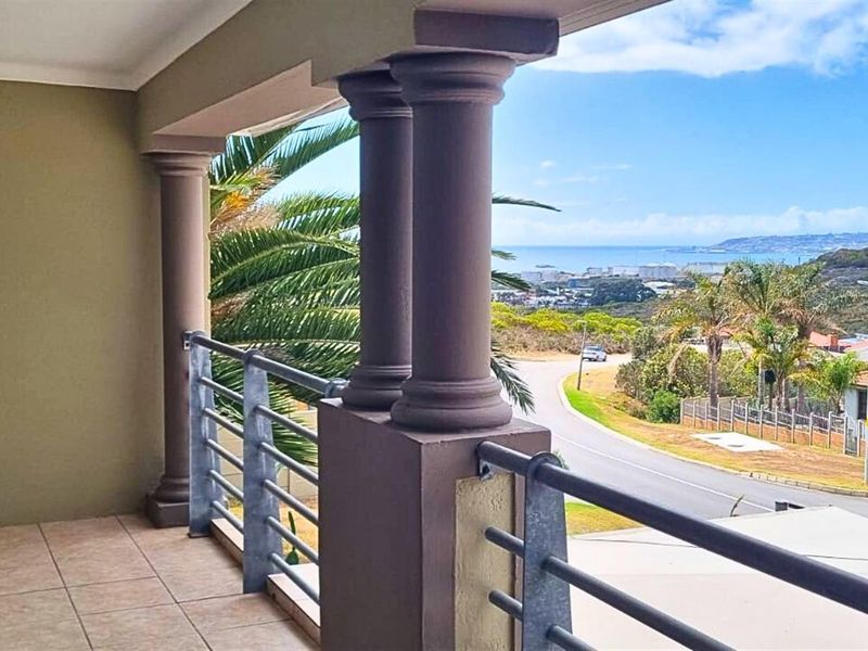 Elevated Coastal Living in Seemeeu Park, Mossel Bay - Photo 2