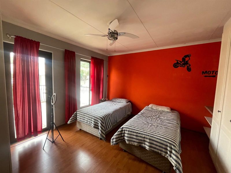 Luxury 3-Bedroom Home for Sale - Glen Erasmia Estate - Photo 6