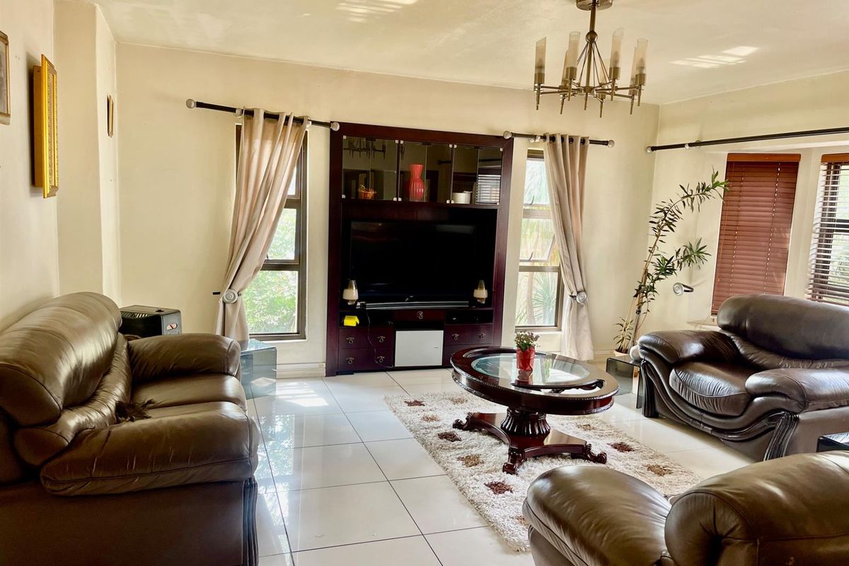 Luxury 3-Bedroom Home for Sale - Glen Erasmia Estate - Photo 4