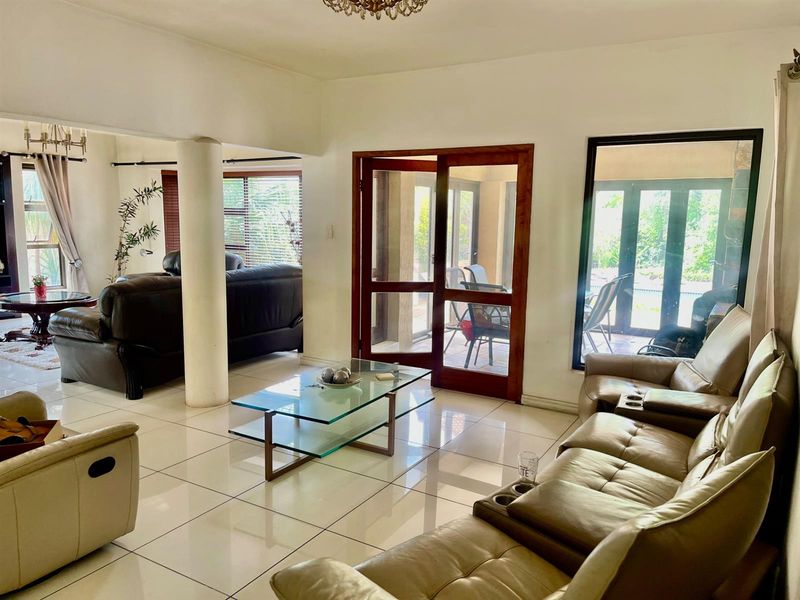 Luxury 3-Bedroom Home for Sale - Glen Erasmia Estate - Photo 7