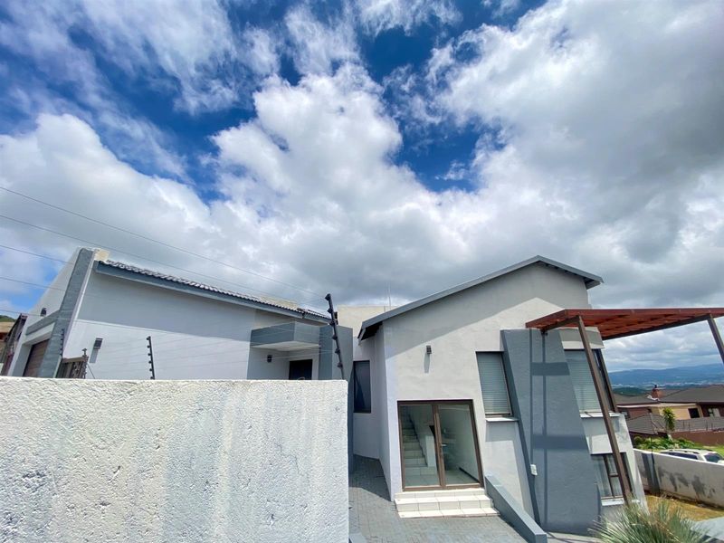 House For Sale in Drum Rock, Nelspruit - Photo 2