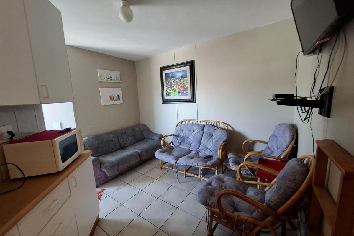 Investment apartment close to amenities for sale - Photo 2