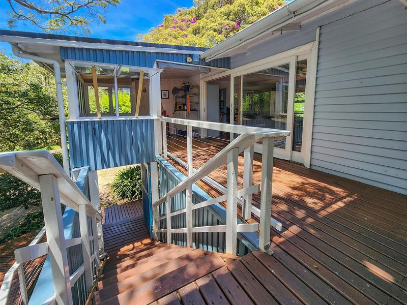 TRANQUIL, NESTLED BETWEEN TREES, PERMANENT RESIDENCE, HOLIDAY RETREAT OR INCOME PRODUCING PROPERTY. - Photo 5