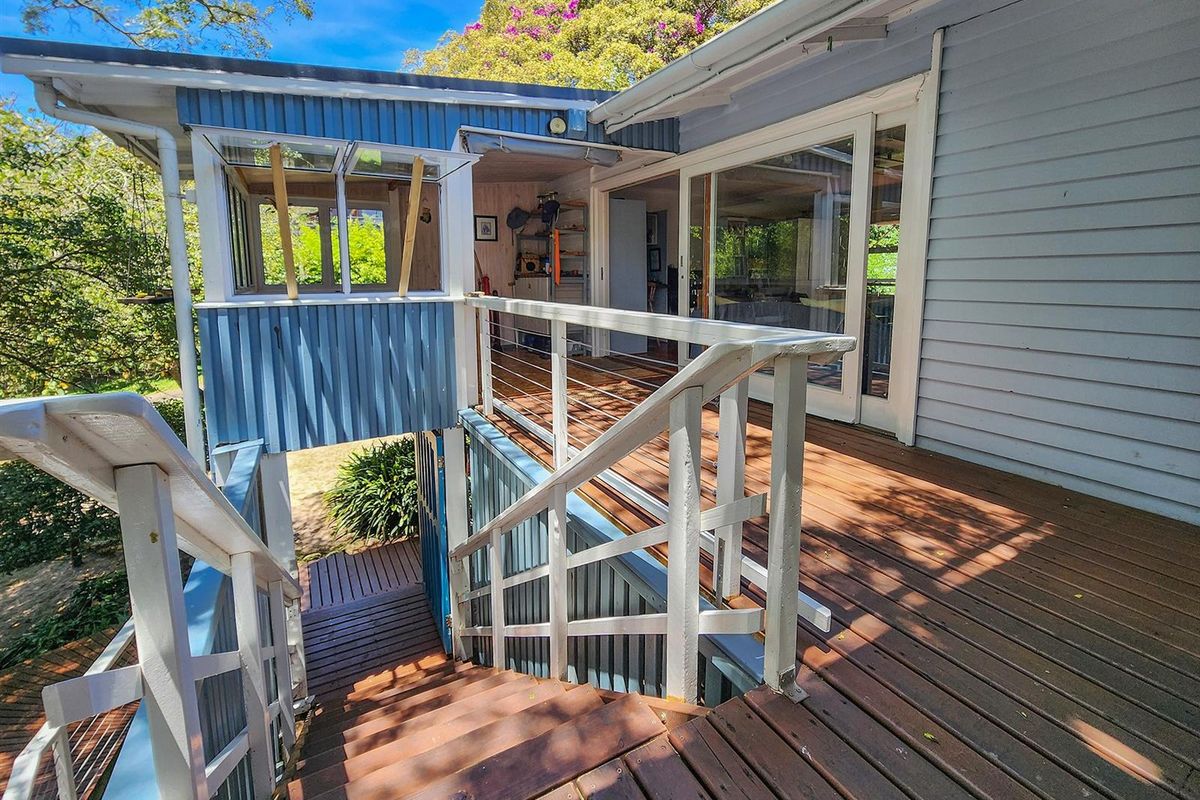 TRANQUIL, NESTLED BETWEEN TREES, PERMANENT RESIDENCE, HOLIDAY RETREAT OR INCOME PRODUCING PROPERTY. - Photo 5