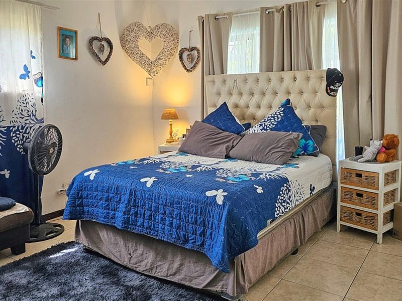 Lovely 3 Bedroom House - Photo 5