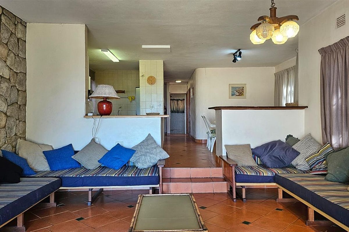 Townhouse For Sale in Marina Beach KwaZulu Natal - Photo 2