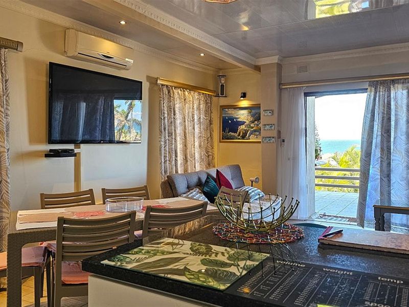 Executive, Luxury, Modern House with Pool - Photo 10