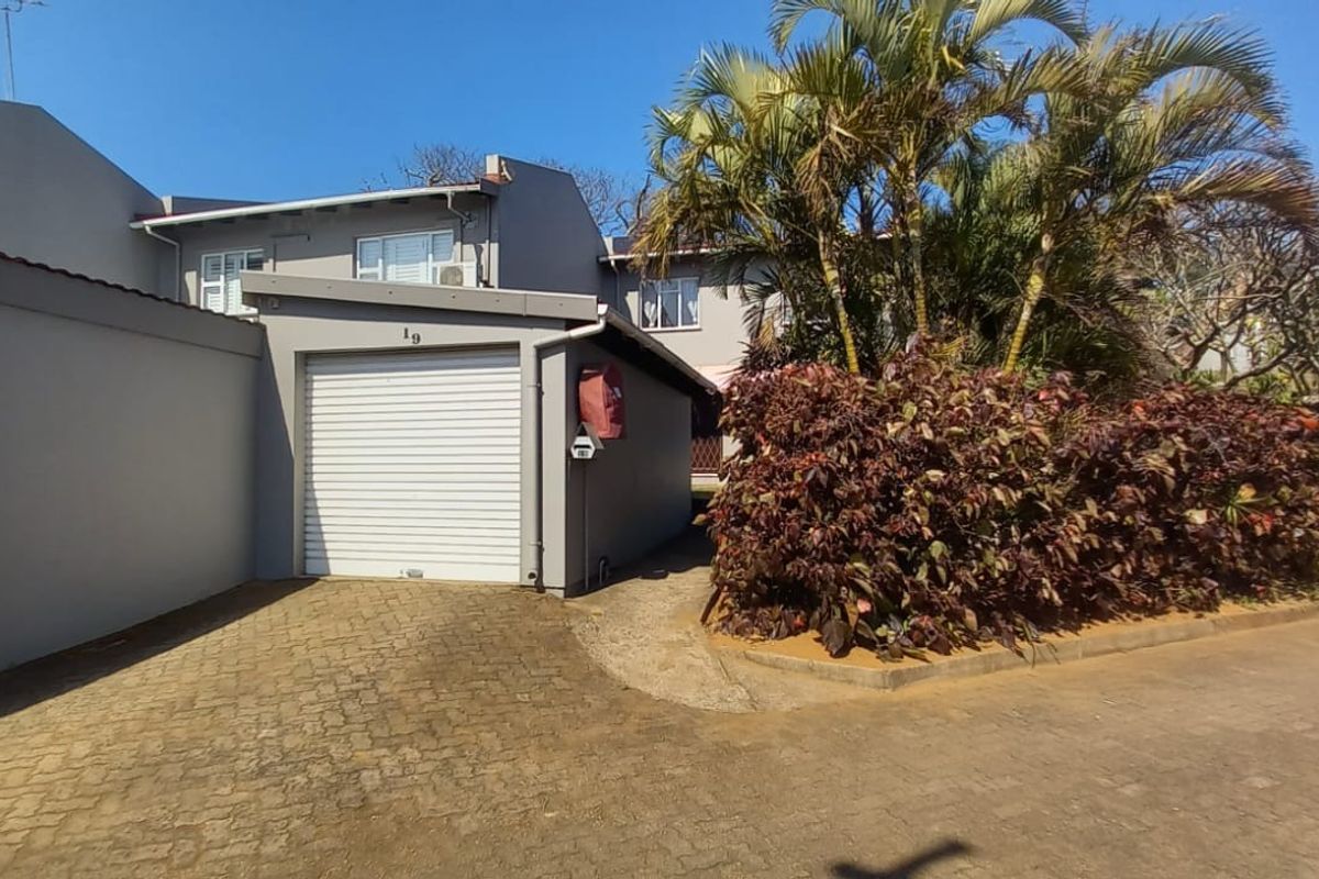 First time buyer?  Brighton Beach, Durban. Complex For Sale - Photo 2