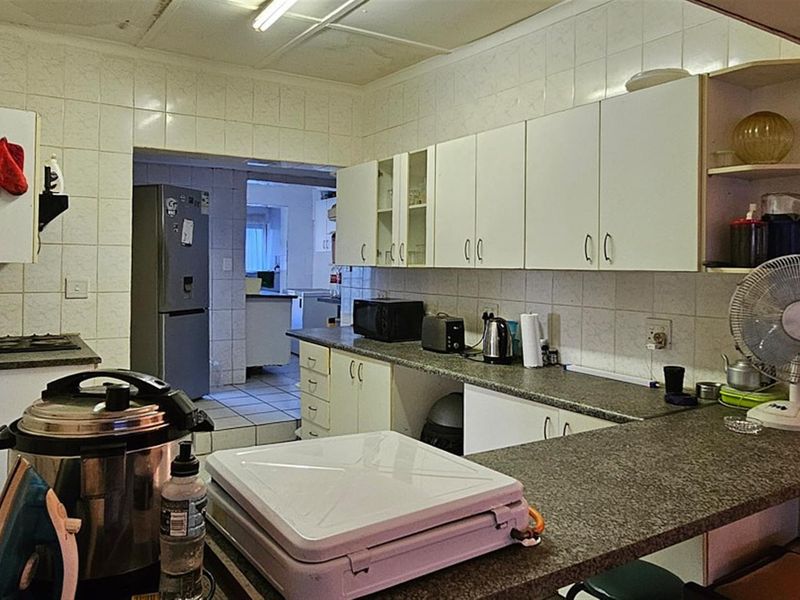 5 Freestanding Townhouses on One Erf - Photo 5