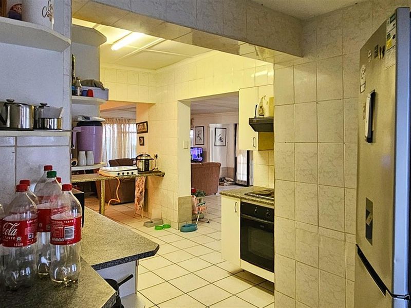 5 Freestanding Townhouses on One Erf - Photo 4