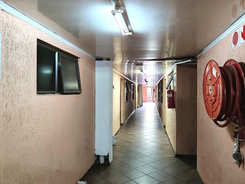 Apartment Block For Sale in CE 1, Vanderbijlpark CE - Photo 2